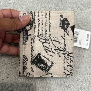 Trifold Wallet with Coin Slot with Zip Closure